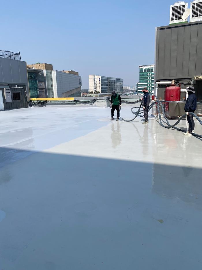 235149625_AheP4loJ_ef83b6681bc40f74e9990202462a857ac0024155.jpg 이미지크게보기