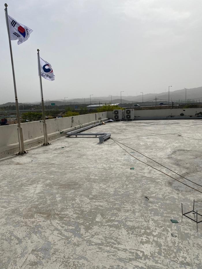 235149625_IOLz75Tq_7cd65d94b936fdd38239d9fc07cf84ba992504dd.jpg 이미지크게보기