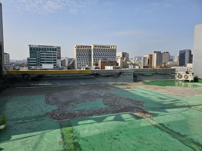 235149625_SALxn81H_1e0d4fb54a1aa95c7b716fee702a4d79ecbd94ca.jpg 이미지크게보기