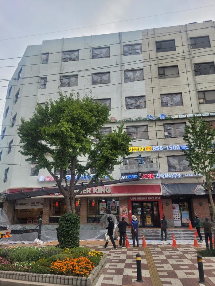 235149625_uLC185im_020c7df0414b36bf53ae634ec84aec6dd9f4a456.jpg 이미지크게보기